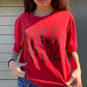 VINTAGE NIKE TEE
